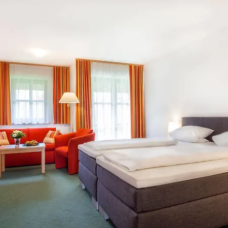 Hotelresort Reutmuhle 3* ノイライヒェナウ