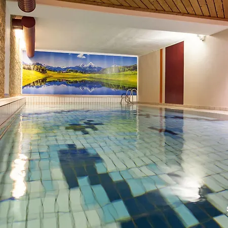 Hotelresort Reutmuhle ノイライヒェナウ